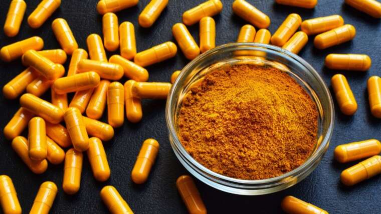 Vitamina curcuma: uma combinação saudável para o seu organismo