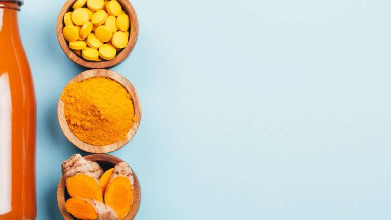 Vitamina com curcuma: uma combinação saudável para o seu organismo