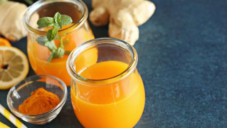 Shot matinal com curcuma: uma mistura poderosa para sua saúde